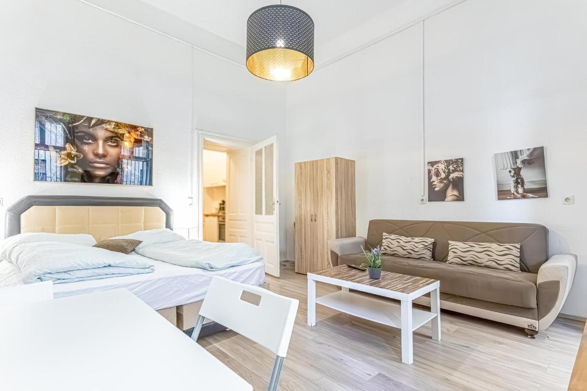 Chic Apartment- Suitable For Longstays Near Matzleinsforferplatz Wien Eksteriør billede