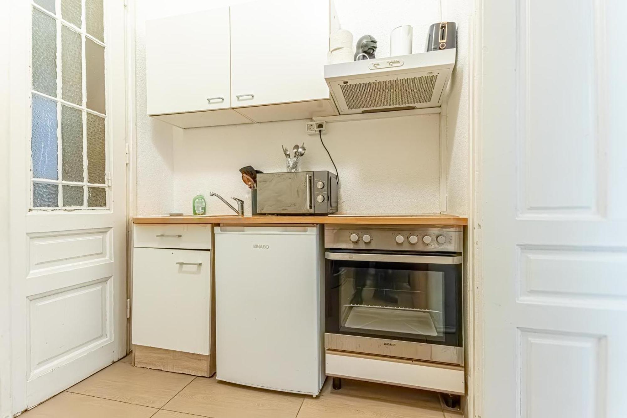 Chic Apartment- Suitable For Longstays Near Matzleinsforferplatz Wien Eksteriør billede