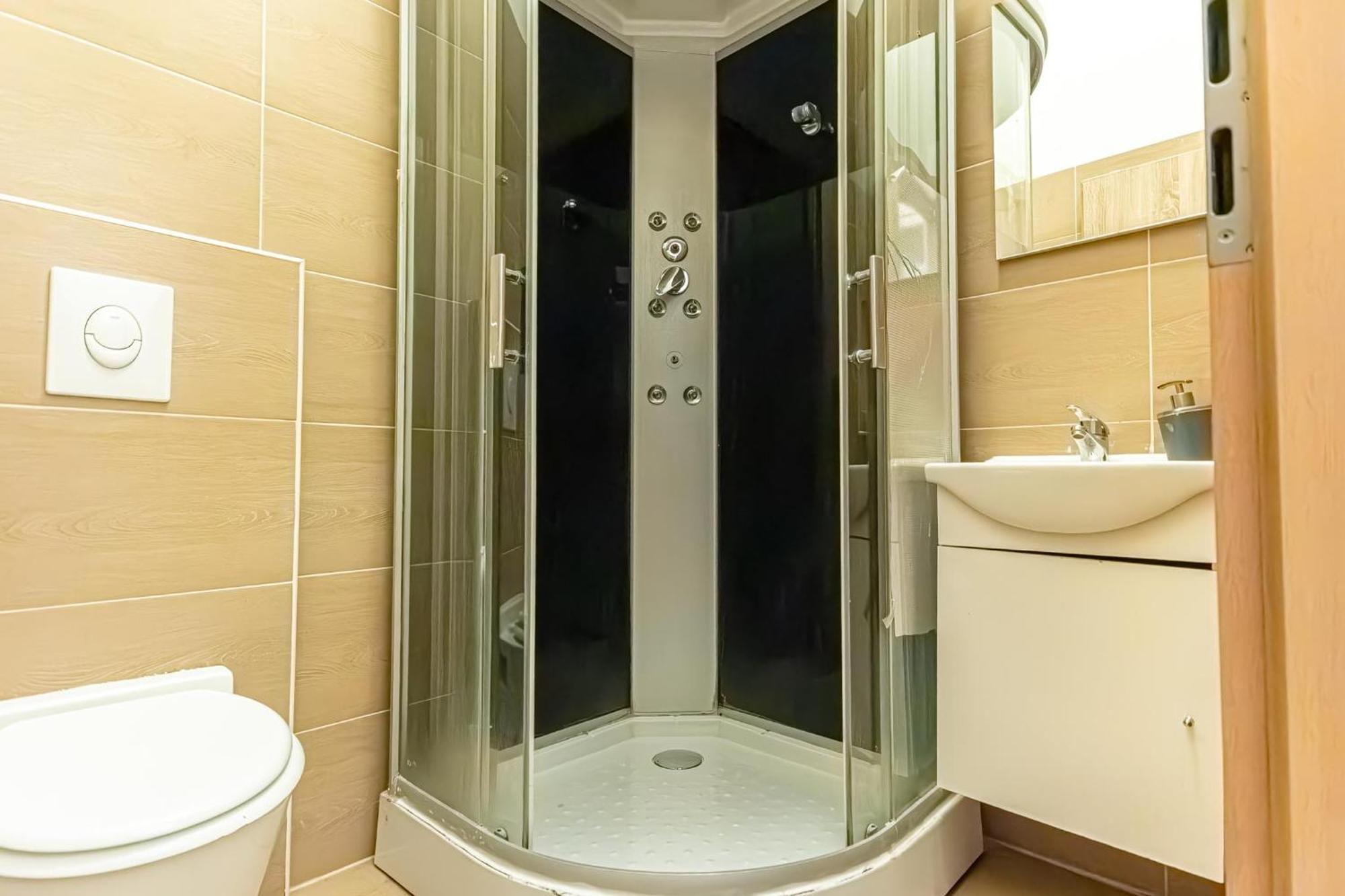 Chic Apartment- Suitable For Longstays Near Matzleinsforferplatz Wien Eksteriør billede